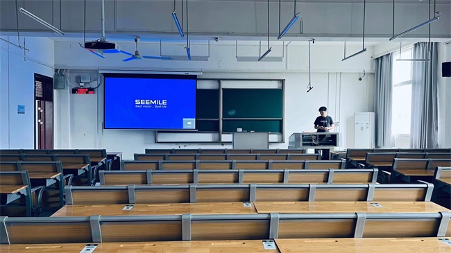 連續(xù)三年選購視美樂，武漢大學(xué)高校投影體驗再升級